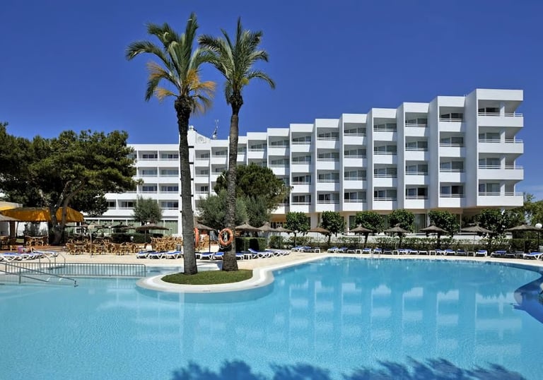 4⭐️ Globales Mediterrani Hotel