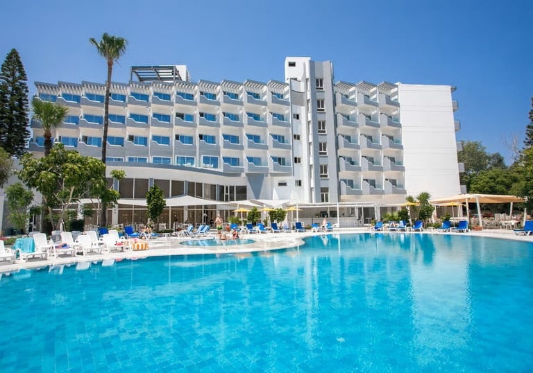 3⭐️ Papouis Protaras Hotel