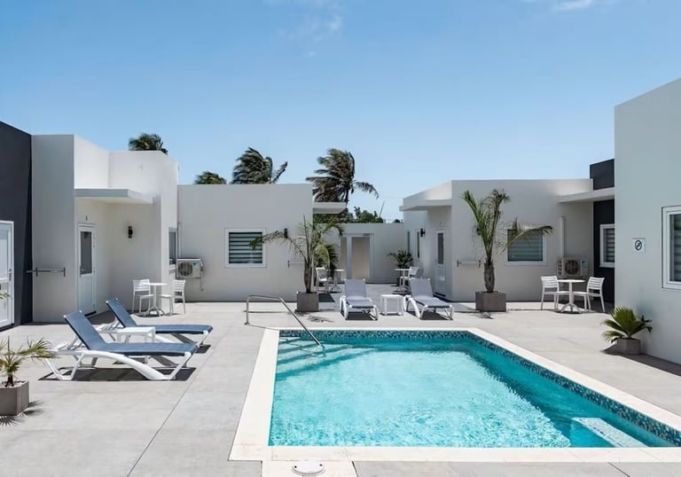 4⭐️ The Palm Leaf Apartments