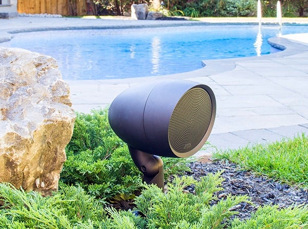 outdoor speaker system installed in the backyard 