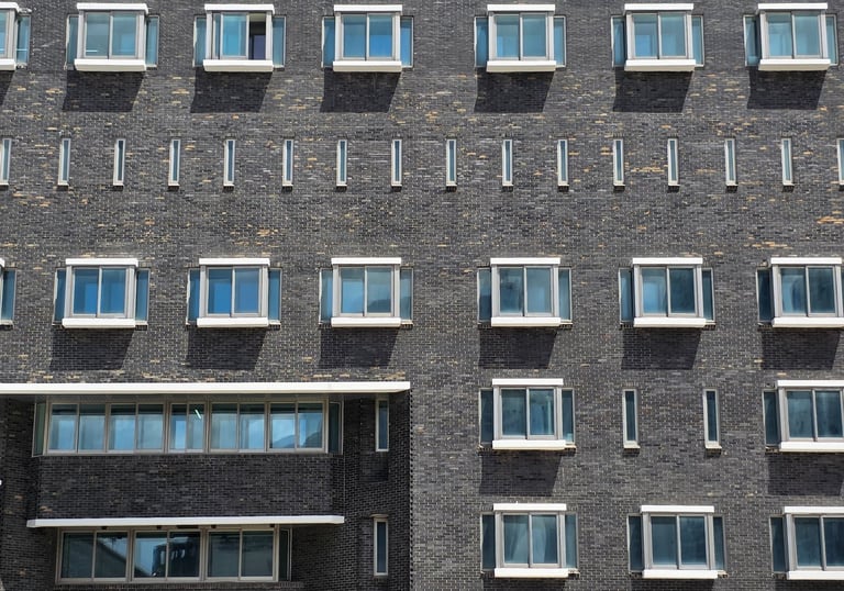 Namyeong-dong Anti-Communist Interrogation Office. Note the 5th floor tiny windows.