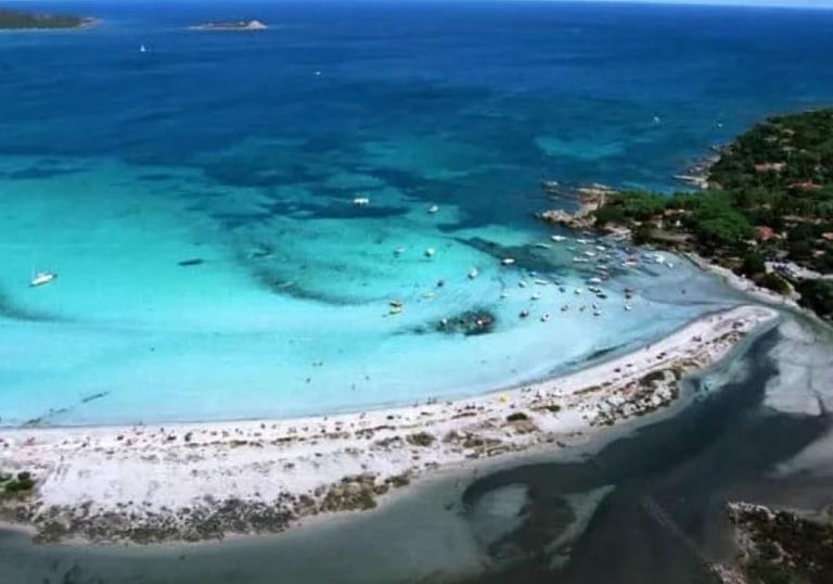 Spiaggia Cala Brandinchi - Sardinia Gateway la porta della Sardegna
