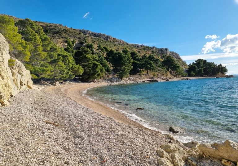 Rape East Beach (further down the coast) is among the best beaches around for families.