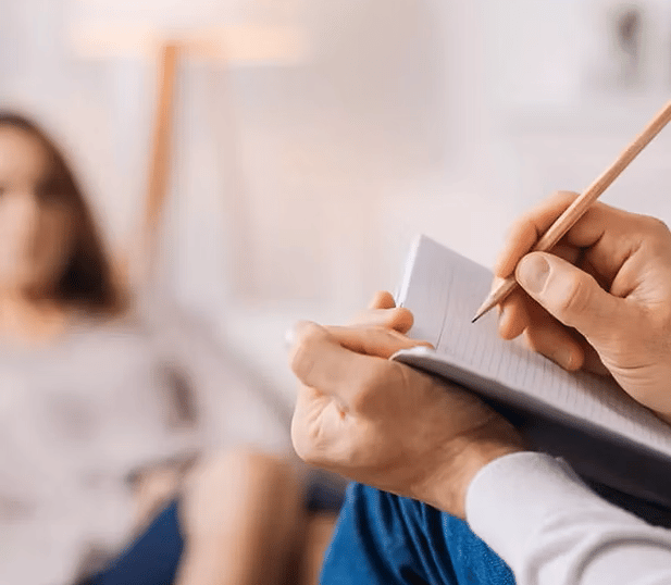 Psicoterapia reencarnacionista para autoconhecimento e cura emocional.