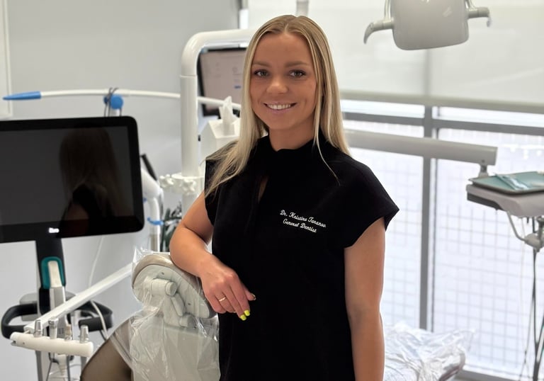 Naples FL Cosmetic Smile Transformation with Dr. Taranov – Veneers, Whitening, and Invisalign Expert