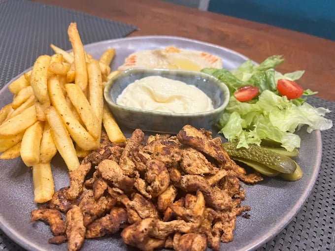 Produits de beauté utilisés chez Nensba Studio à Dakar