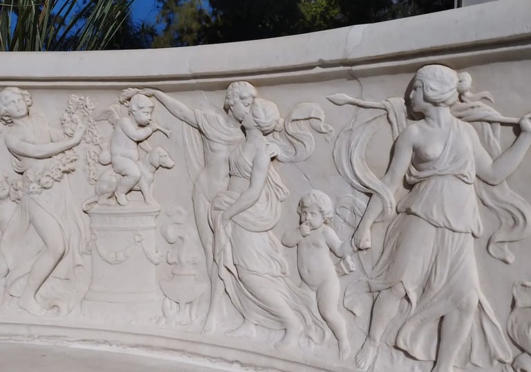 Banco del Jockey Club de Rosario restaurado por Almapiedra y protegido con nanotecnología Tecnan. 