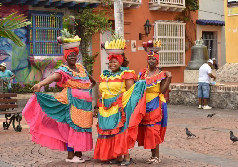 Local cultural experiences in Cartagena Colombia with Palenqueras