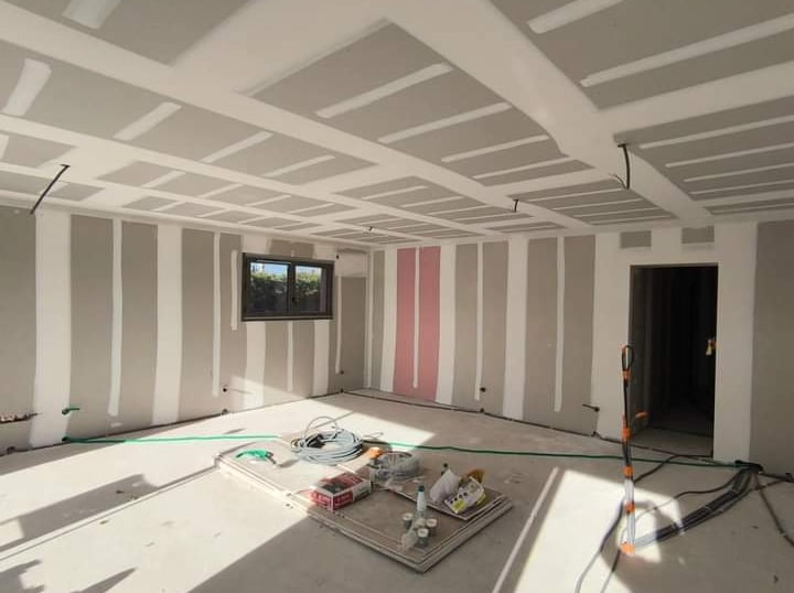 Peinture intérieure Toulouse - Finitions murs et plafonds Nehbi