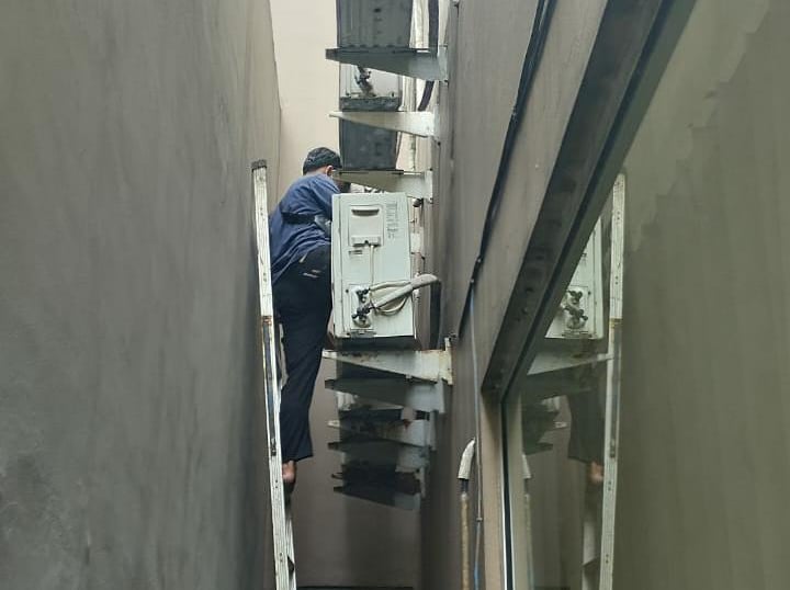  service dan pasang AC panggilan di Cibinong, Bogor