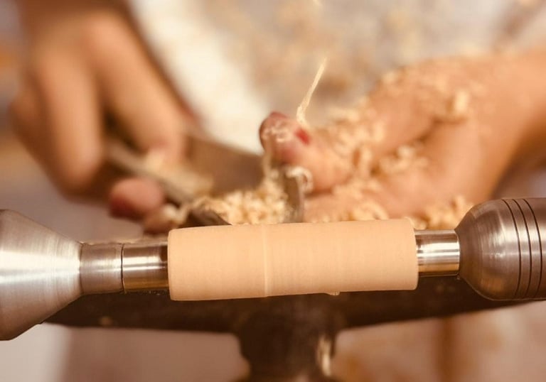 Création de stylos artisanaux inspirés par les paysages des Caraïbes à Saint-Martin