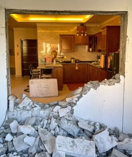 تكسير جدار الطايف معلم تكسير جدار عدم جدار عمال تكسير بالطائف عامل تكسير جدار قص ابواب وشبابيك 