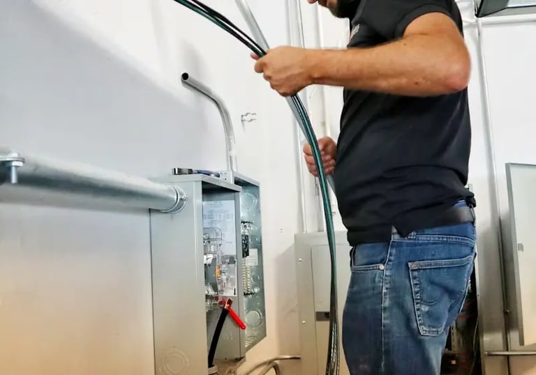 remplacement-panneau-electrique-fusibles-disjoncteurs-montreal