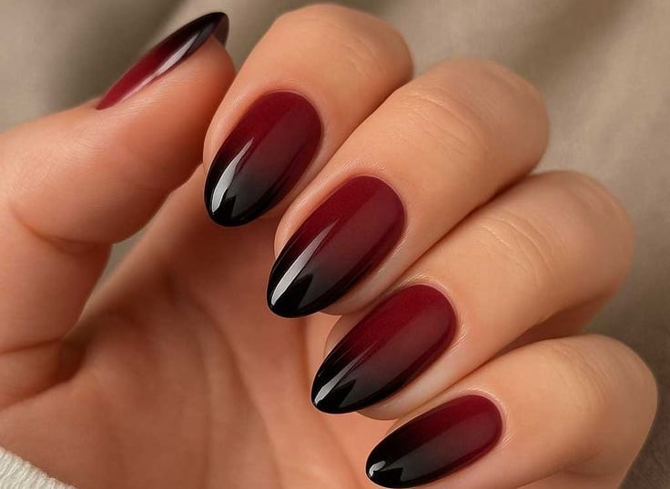 Professional manicure and nail art at ladies nail salon in Abu Dhabi