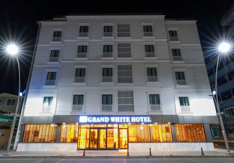 Grand White Hotel