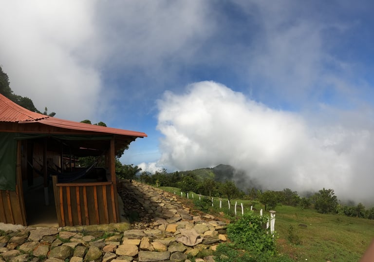 Cabaña en la Sierra nevada, alojamiento en las montañas
