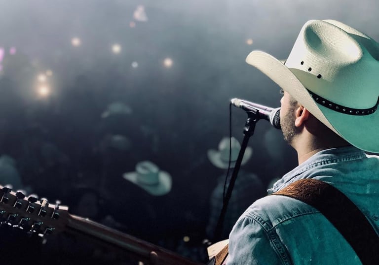 Lalo Ayala, compositor, popteño, rockteño, regional mexicano, grupo firme, grupo frontera