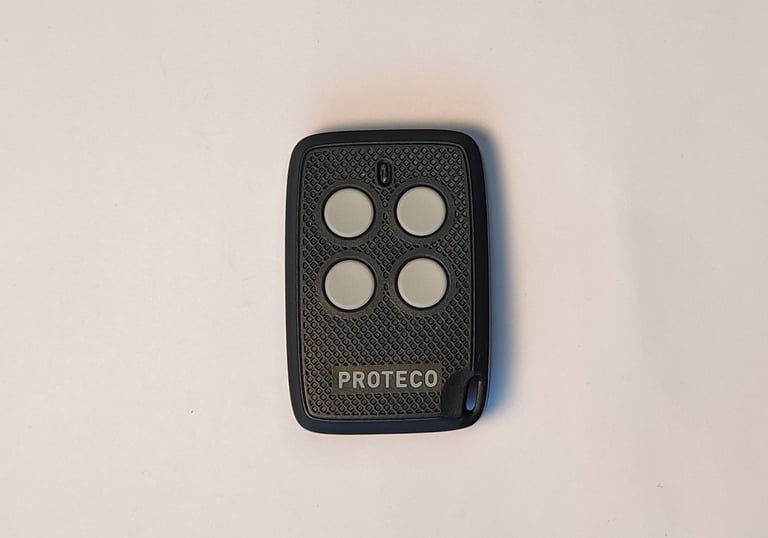 Proteco ANGIE vartų pultelis 433,92 MHz – galingas signalas ir itališkas patikimumas