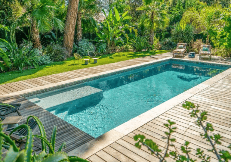 alt="piscine coque maroc"