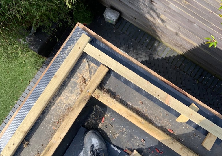 Replacement of a zinc coping system with durable aluminium