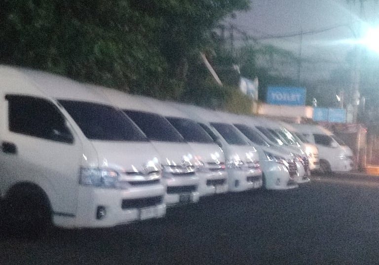 Sewa-hiace-surabaya