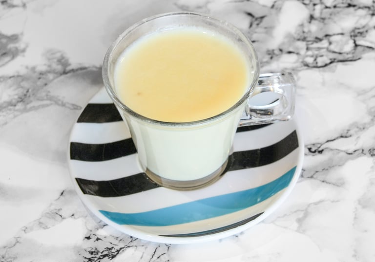 Taza de chocolate blanco