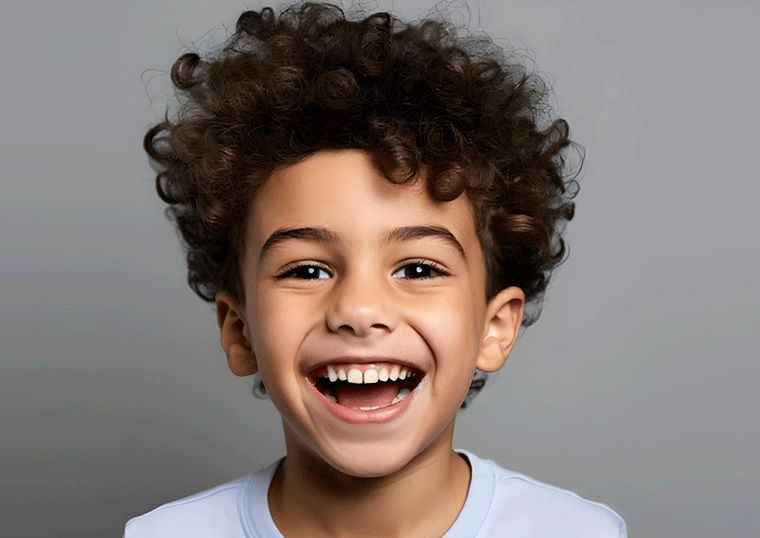 Dra. Cris Sakamoto - Aparelho Ortodôntico Móvel