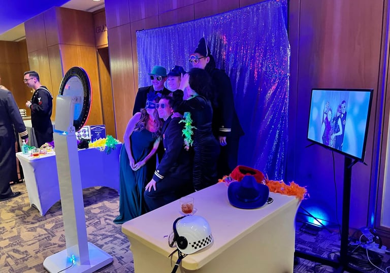 alt="social booth with print Maryland wedding"