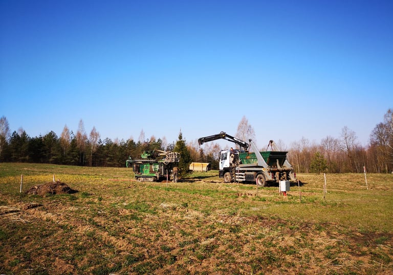 "Hidrogeologas" geoterminiai gręžiniai, geoterminis šildymas, gręžinių įrengimo technika