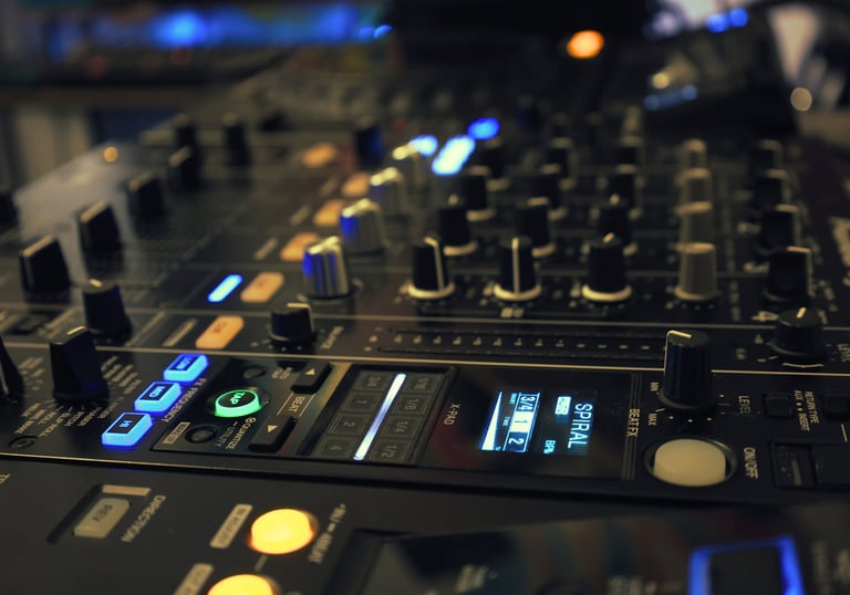 SU Sunics. DJ Lessons