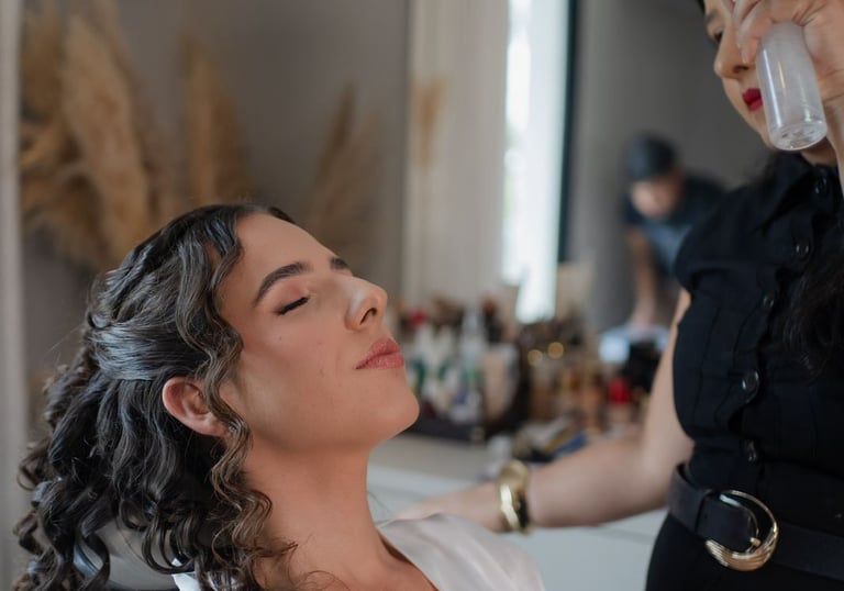 Maquiagem de noiva com técnica de alta resistência Katy Lemes