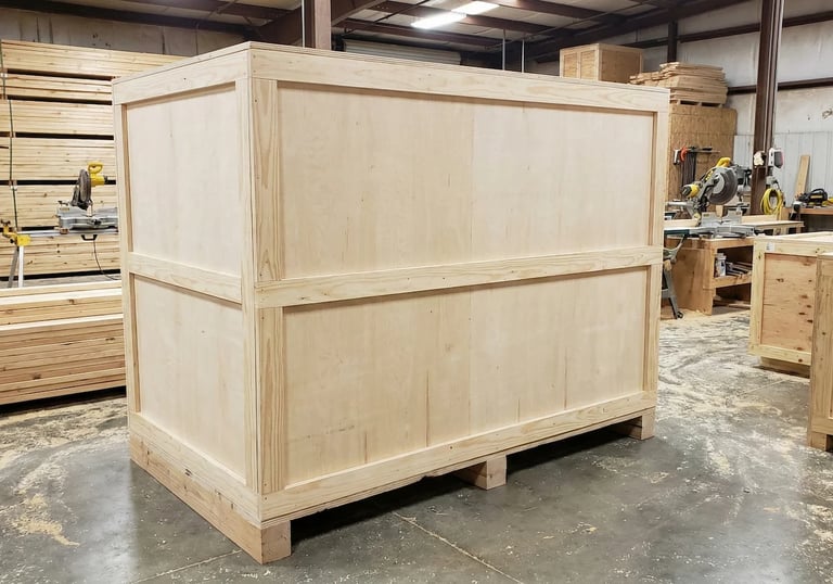 日信木箱行展示專業工業出口木箱(Wooden Crate)。