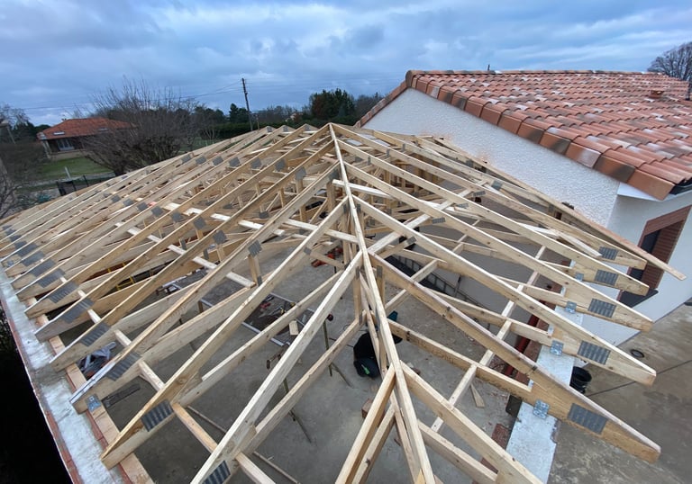 toit en fermettes industrielles dans le Tarn