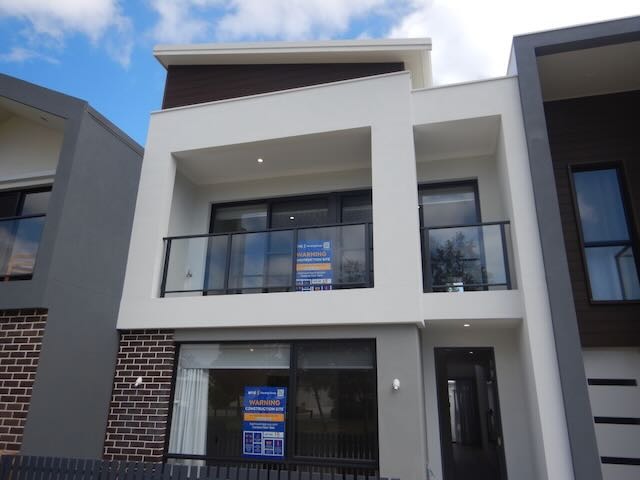 Structural inspection in Perth assessing wall cracking and foundation movement.