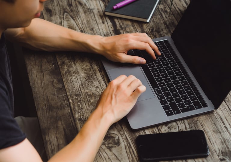 IDENTIFICACIÓN DE REPUESTOS EN CATÁLOGOS