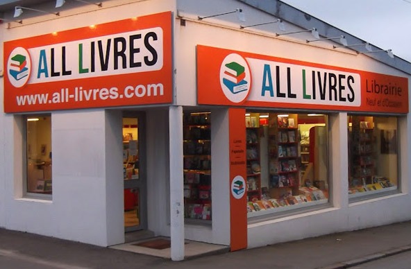 Devanture de la librairie All-Livres