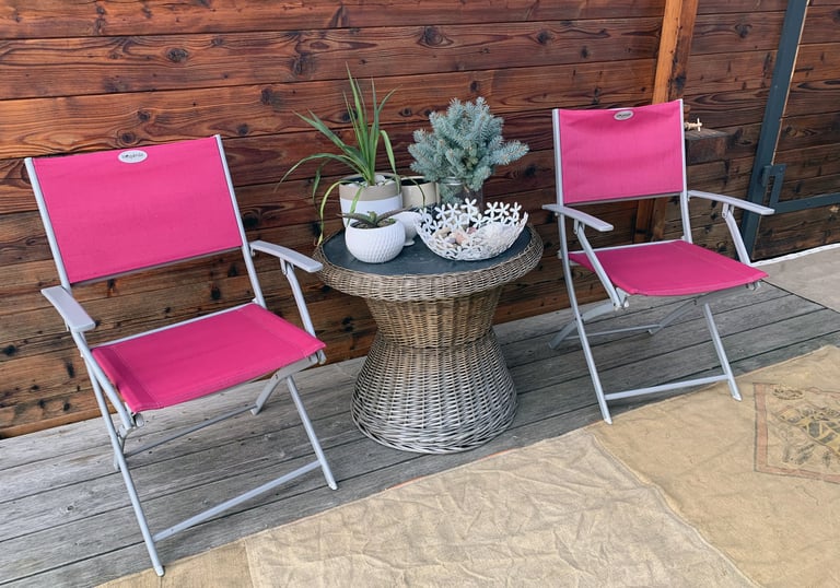 Profitez de la belle terrasse du sauna des Gardannes.