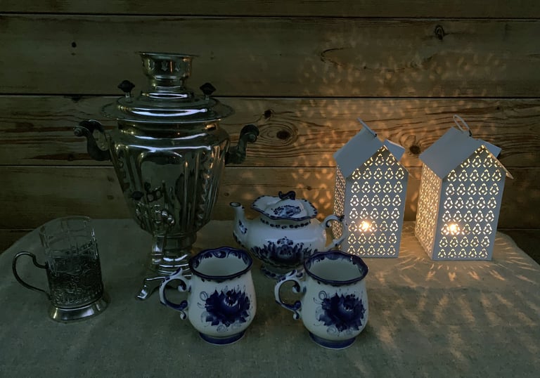 Décor traditionnel sibérien du sauna des Gardannes!