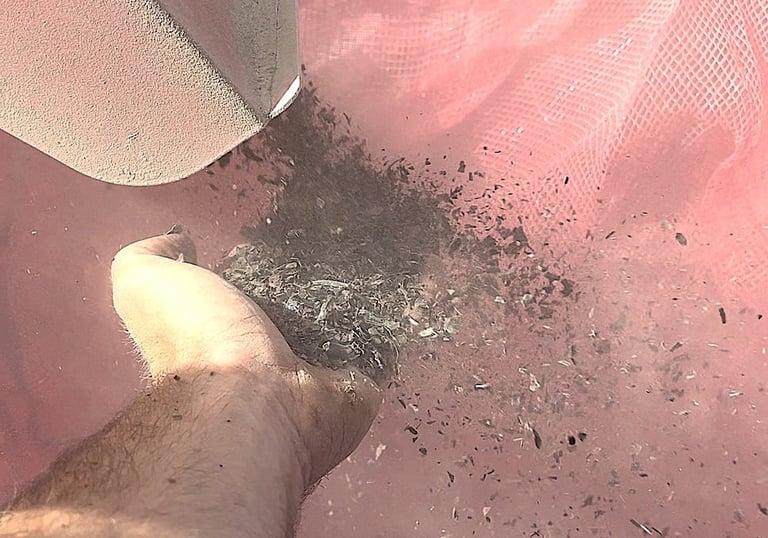 Seaweed grinding.