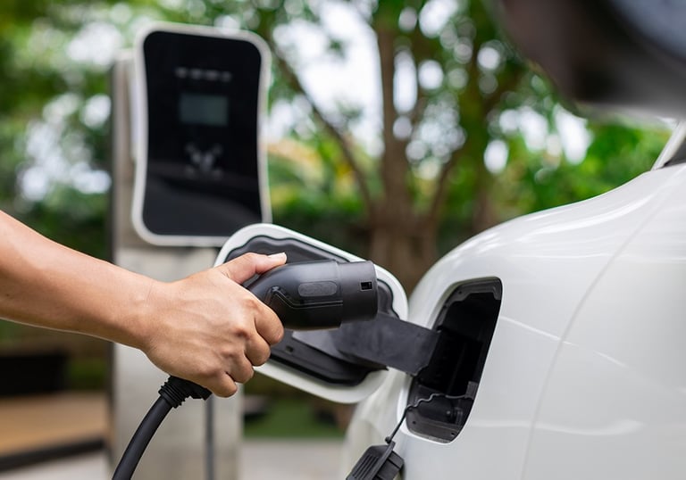 Instalación de punto de carga de vehículo eléctrico