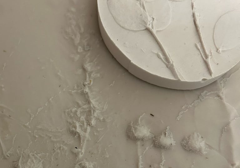 Botanical casting with Jesmonite for team wellbeing workshops