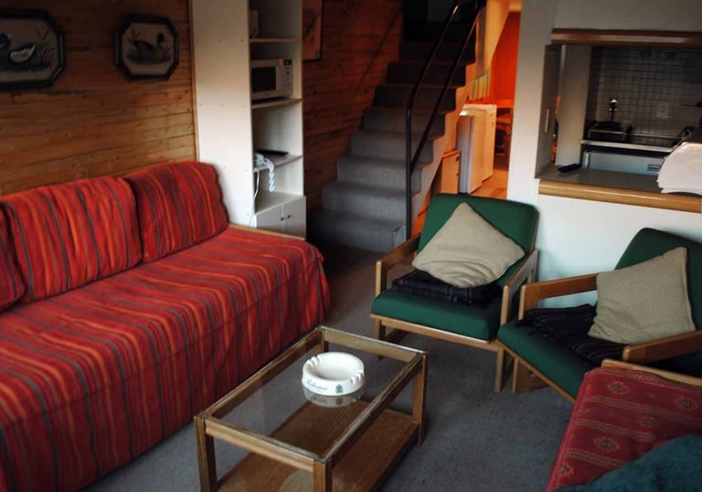 Comedor en departamentos grandes , edificio Atenas, Las Leñas