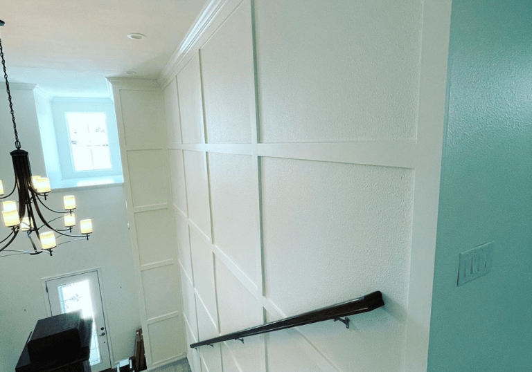 accent wall, wainscoting, feature wall