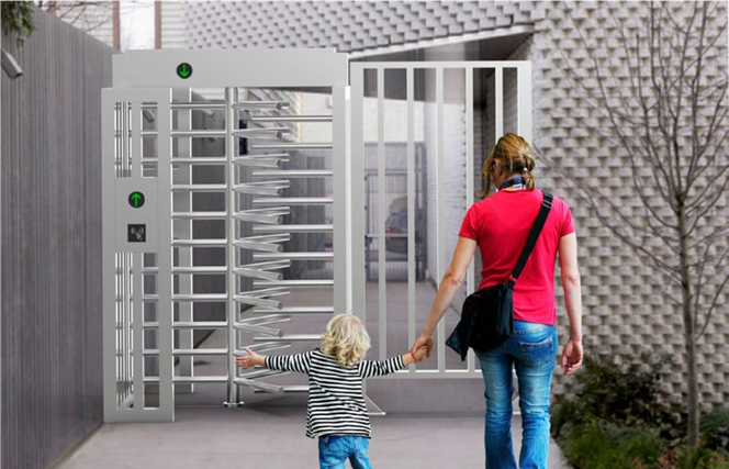 TORNO CON PUERTA PEATONAL DE EMERGENCIA