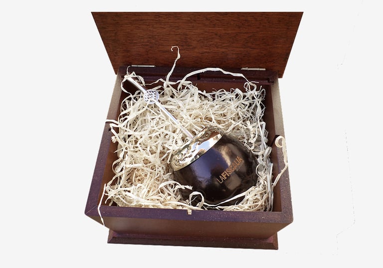 Exclusive presentation of mates in a wooden box that becomes a tea box
