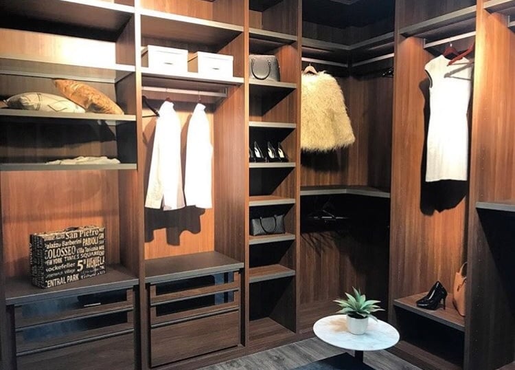 Modern luxury closet system with Italian design