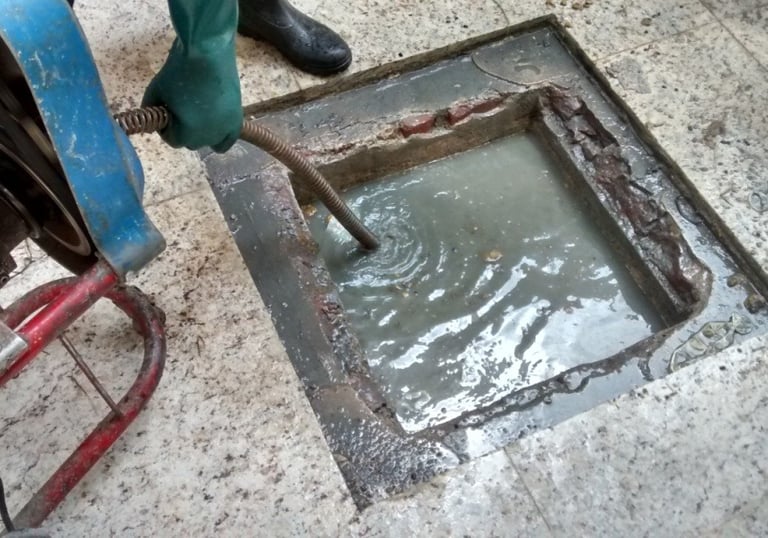 desentupimento de caixa de gordura