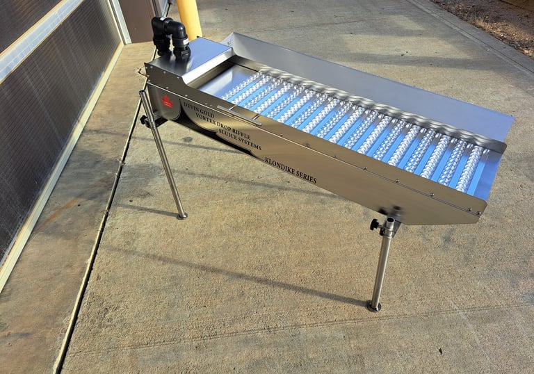 Klondike Vmax side tip cleanup unit