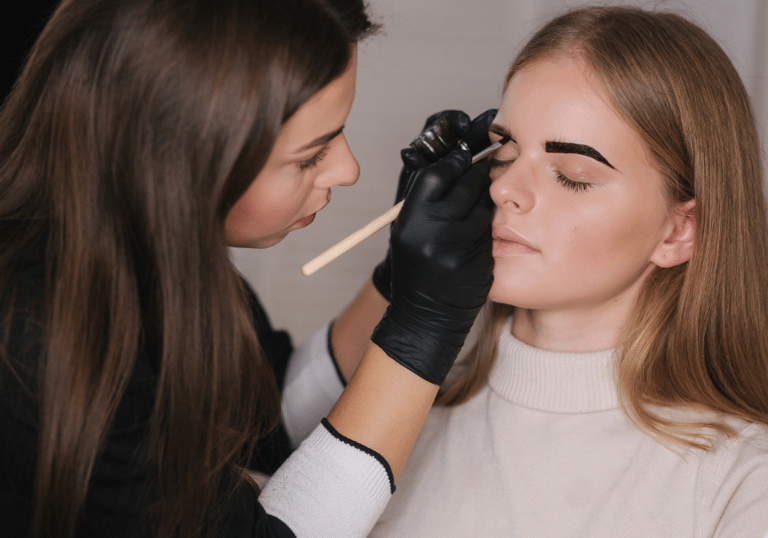 Eyebrow tinting by a professional