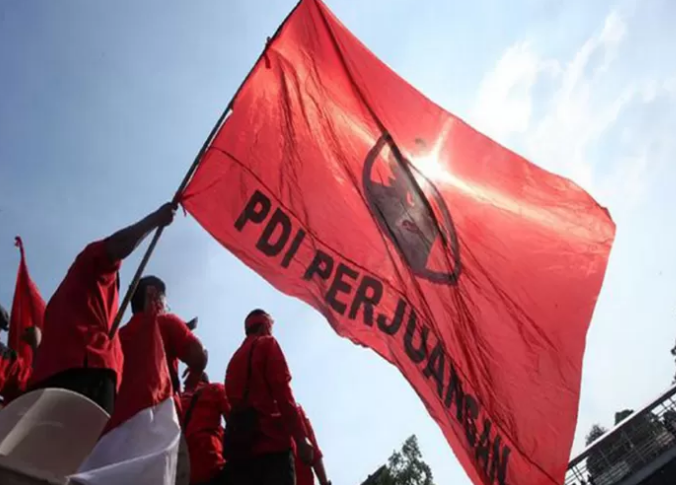 a group of people holding a red flag, PDIP 
